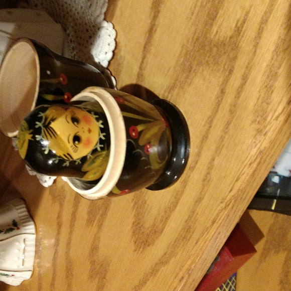 Russian Dolls - Picture 8 of 10